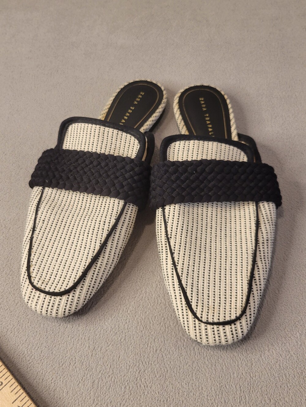 Zara Mules Flat Shoes Size 7